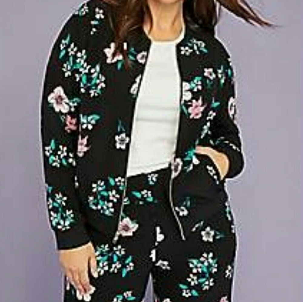 Lane Bryant bomber jacket size 14/16 fits up to 18